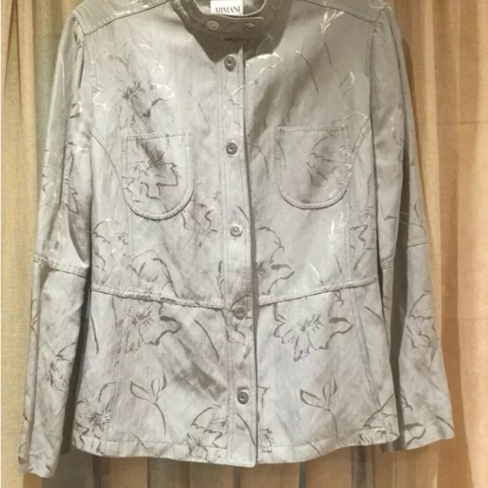 Giorgio Armani Collezioni Women Jacket Sz 12 Snap
Down 4 Pockets Floral Patern